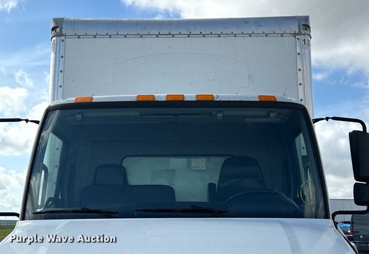 image for item YA0690 2019 Hino 268A box truck
