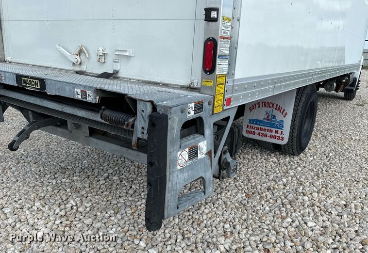 image for item YA0690 2019 Hino 268A box truck