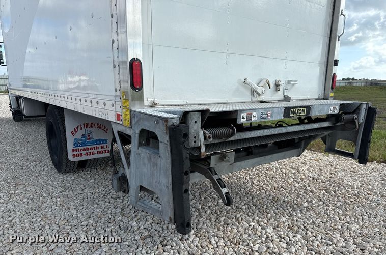 image for item YA0690 2019 Hino 268A box truck