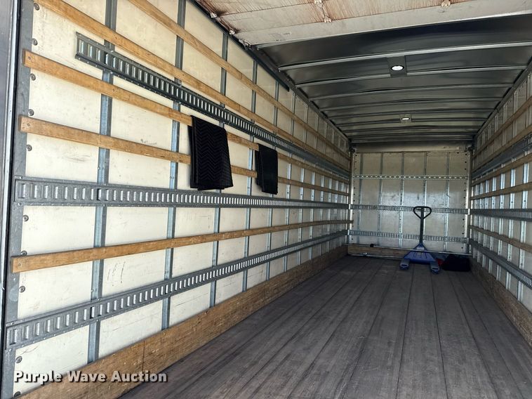 image for item YA0690 2019 Hino 268A box truck