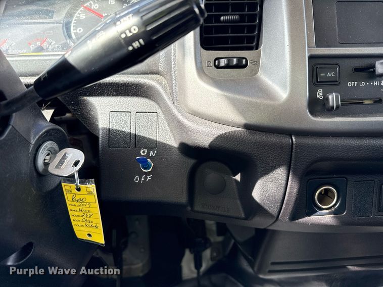image for item YA0690 2019 Hino 268A box truck