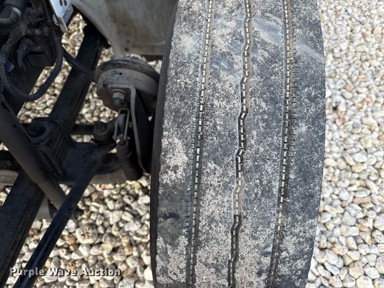 image for item YA0690 2019 Hino 268A box truck