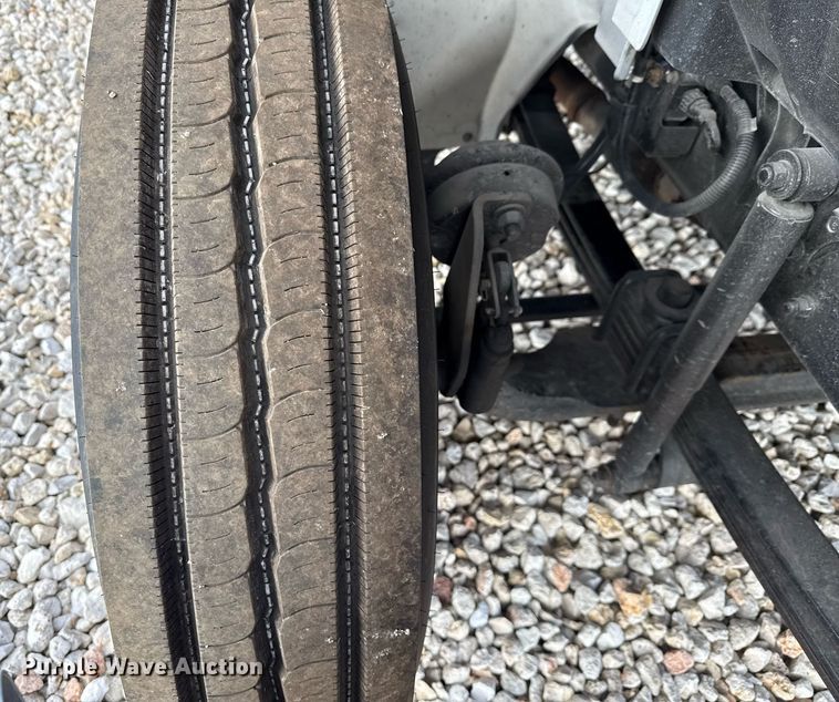 image for item YA0690 2019 Hino 268A box truck