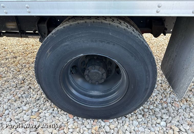 image for item YA0690 2019 Hino 268A box truck