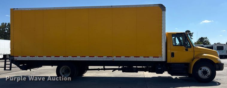 image for item YA0696 2017 International 4300 box truck