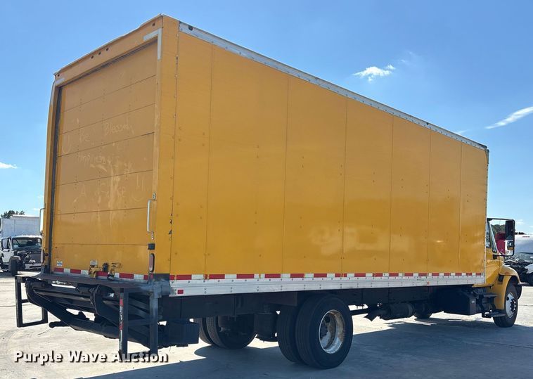 image for item YA0696 2017 International 4300 box truck