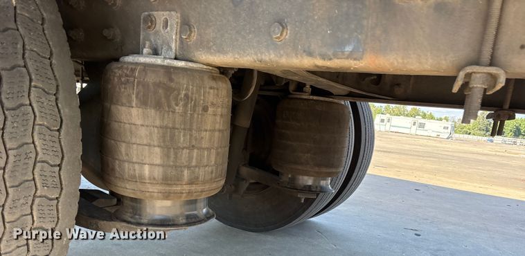 image for item YA0696 2017 International 4300 box truck