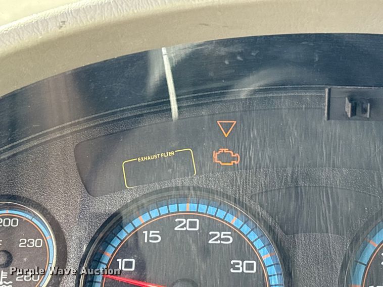 image for item YA0696 2017 International 4300 box truck