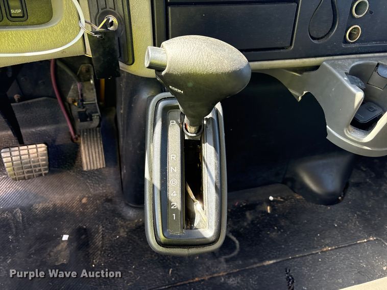 image for item YA0696 2017 International 4300 box truck