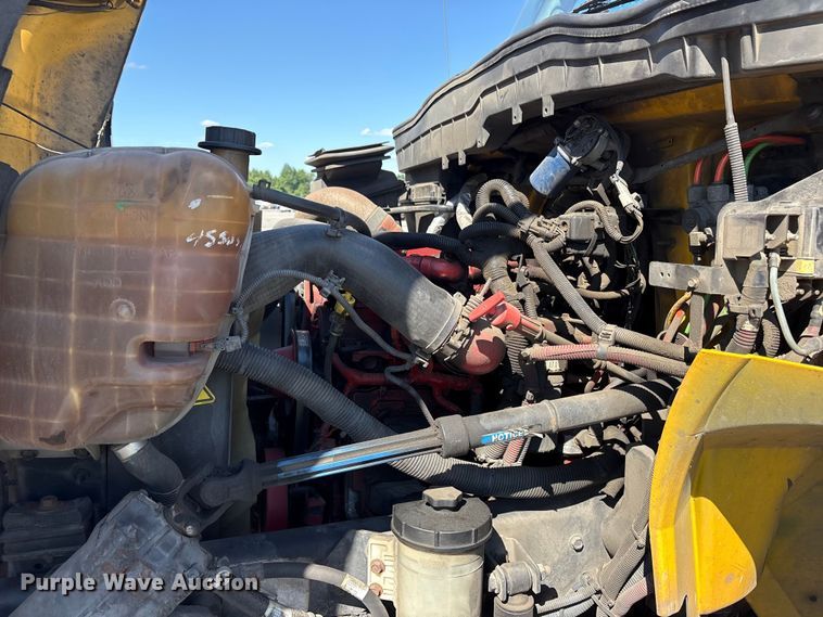 image for item YA0696 2017 International 4300 box truck