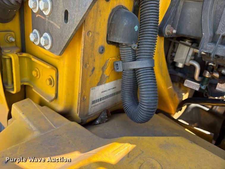 image for item YA0696 2017 International 4300 box truck