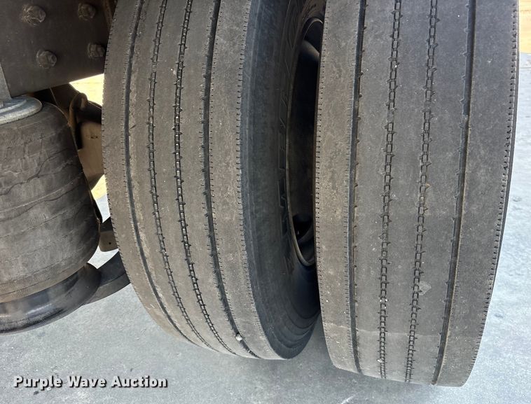 image for item YA0696 2017 International 4300 box truck