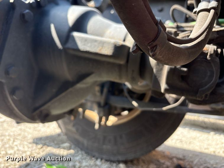 image for item YA0702 2018 International LT625 semi truck