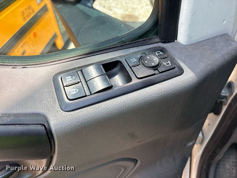 image for item YA0702 2018 International LT625 semi truck