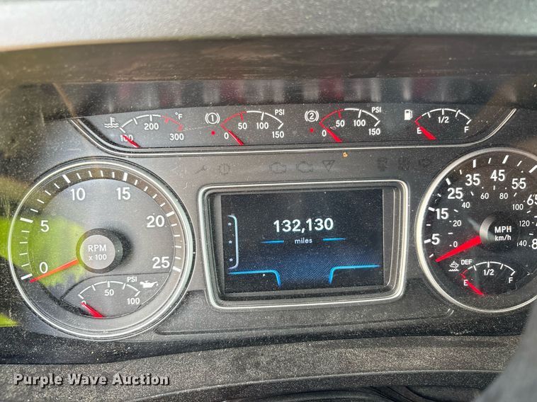 image for item YA0702 2018 International LT625 semi truck