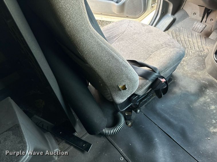 image for item YA0702 2018 International LT625 semi truck