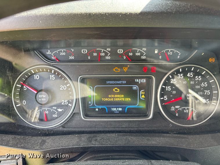 image for item YA0702 2018 International LT625 semi truck