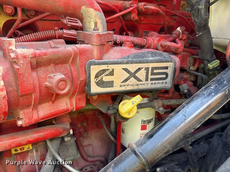 image for item YA0702 2018 International LT625 semi truck