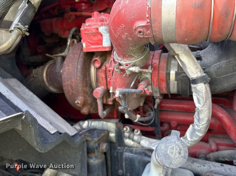 image for item YA0702 2018 International LT625 semi truck