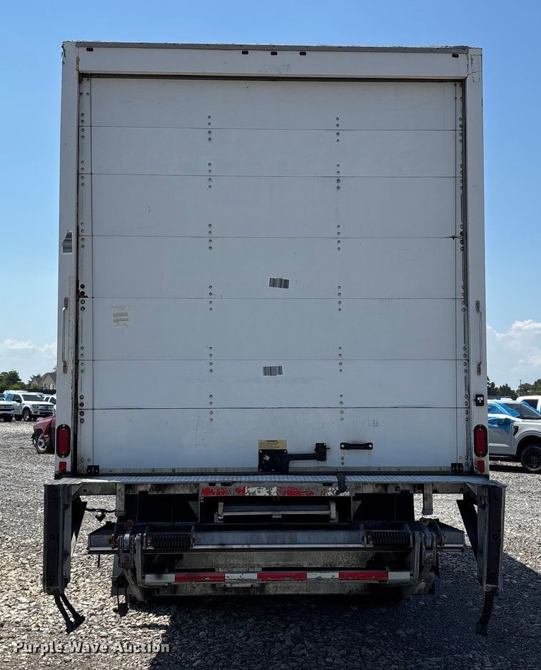 image for item YA0747 2019 Hino 268 box truck