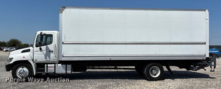 image for item YA0747 2019 Hino 268 box truck