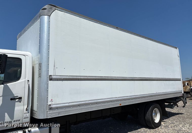 image for item YA0747 2019 Hino 268 box truck