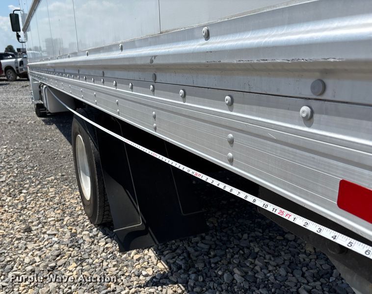 image for item YA0747 2019 Hino 268 box truck