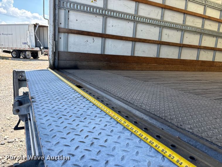 image for item YA0747 2019 Hino 268 box truck