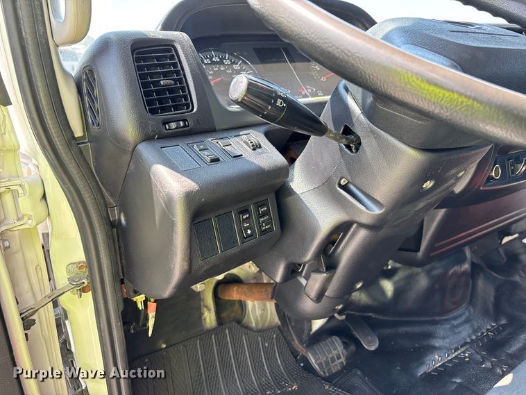 image for item YA0747 2019 Hino 268 box truck