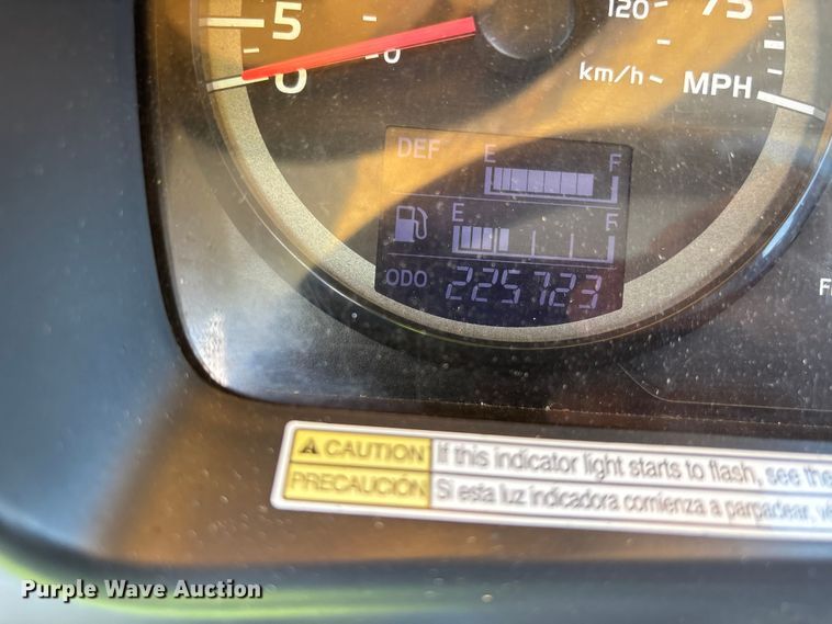 image for item YA0747 2019 Hino 268 box truck