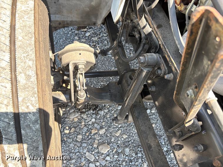 image for item YA0747 2019 Hino 268 box truck