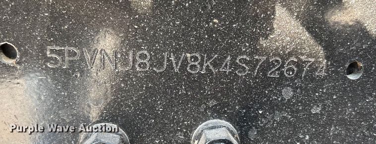 image for item YA0747 2019 Hino 268 box truck