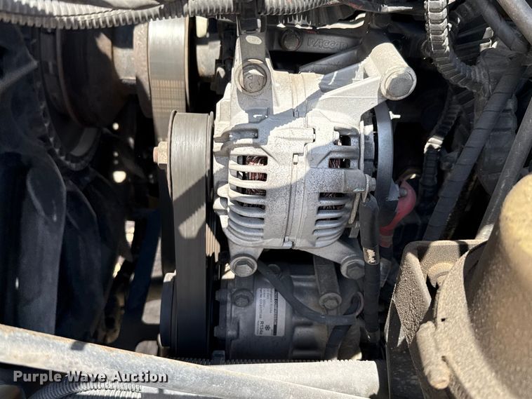 image for item YA0751 2017 Kenworth T680 semi truck