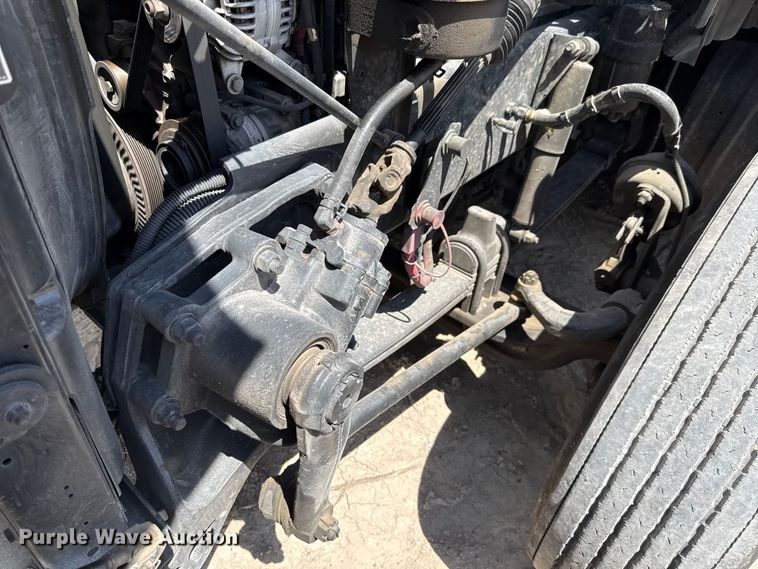 image for item YA0751 2017 Kenworth T680 semi truck