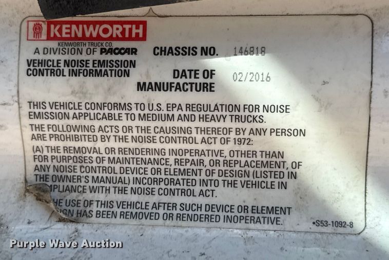 image for item YA0751 2017 Kenworth T680 semi truck