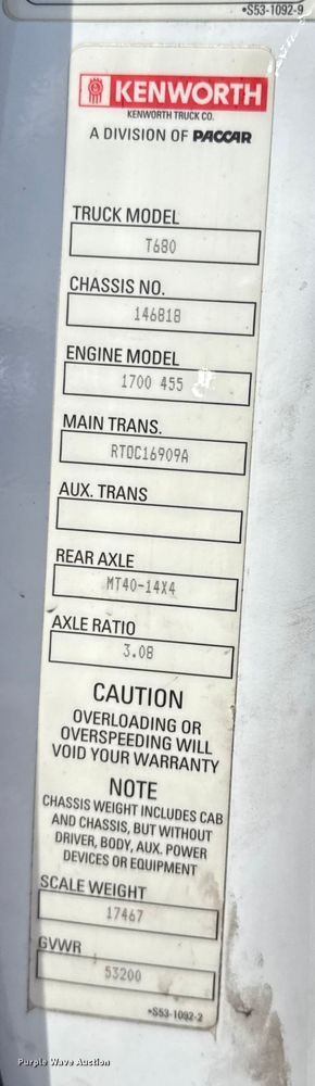 image for item YA0751 2017 Kenworth T680 semi truck