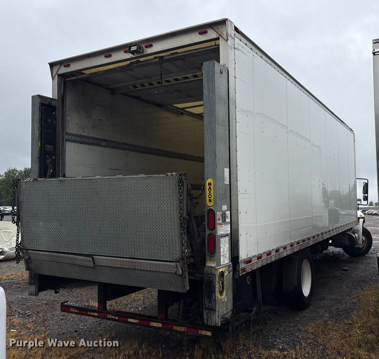 image for item YA0785 2018 International 4300 box truck