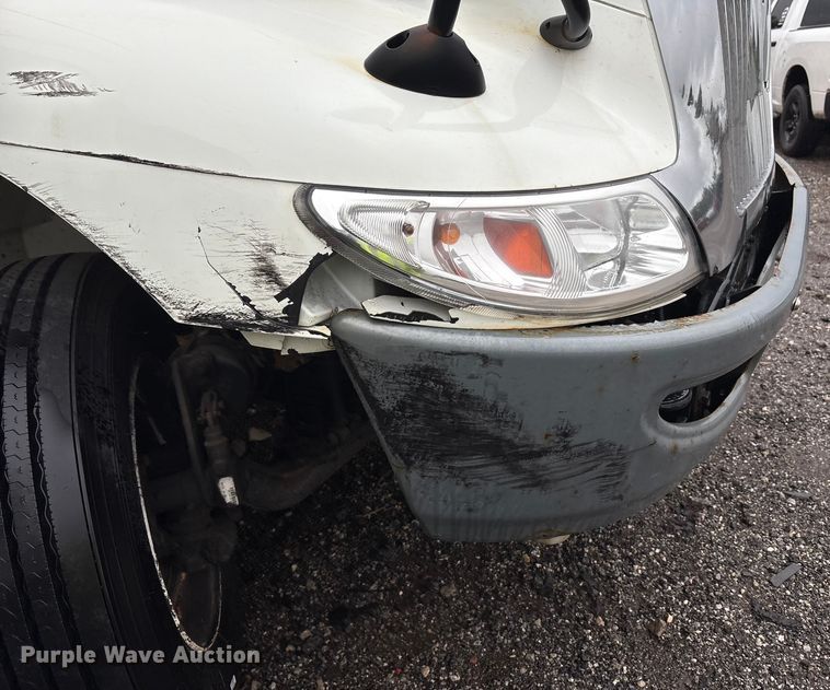 image for item YA0785 2018 International 4300 box truck