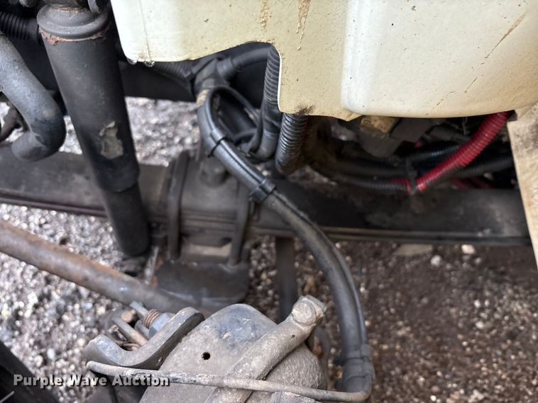 image for item YA0785 2018 International 4300 box truck