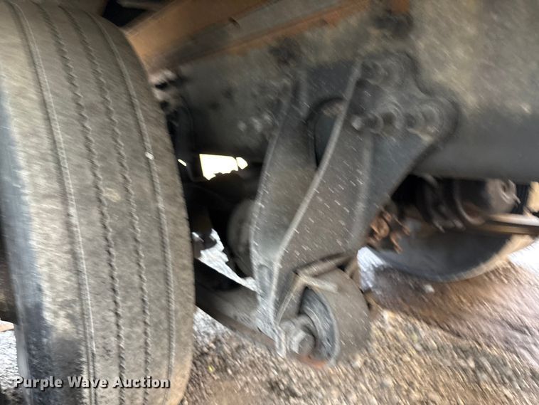 image for item YA0785 2018 International 4300 box truck