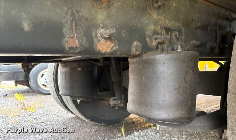 image for item YA0785 2018 International 4300 box truck