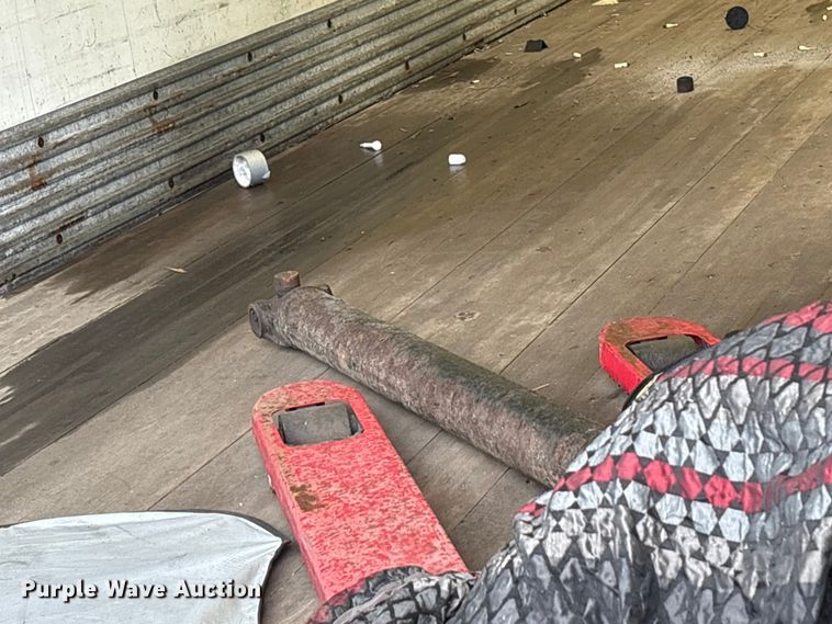 image for item YA0785 2018 International 4300 box truck