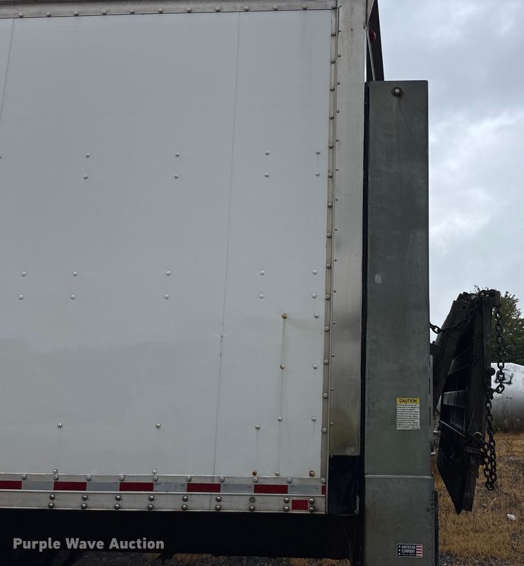 image for item YA0785 2018 International 4300 box truck