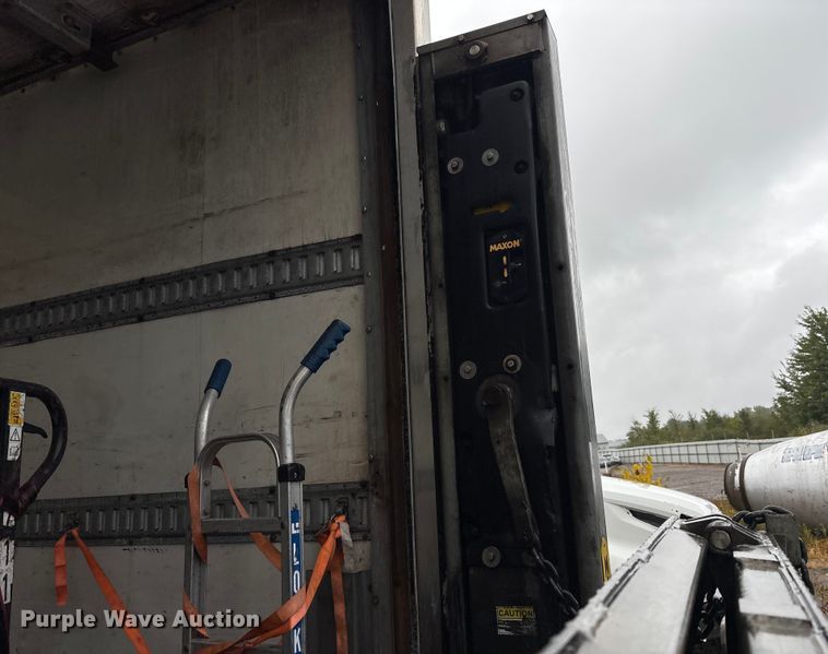 image for item YA0785 2018 International 4300 box truck