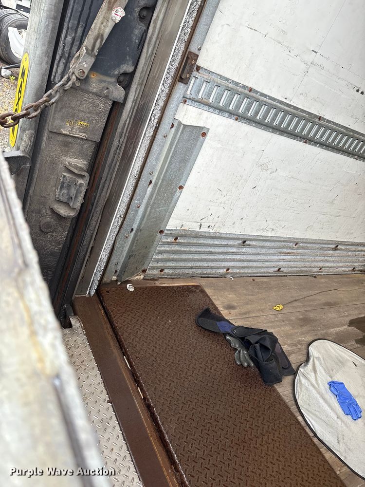 image for item YA0785 2018 International 4300 box truck