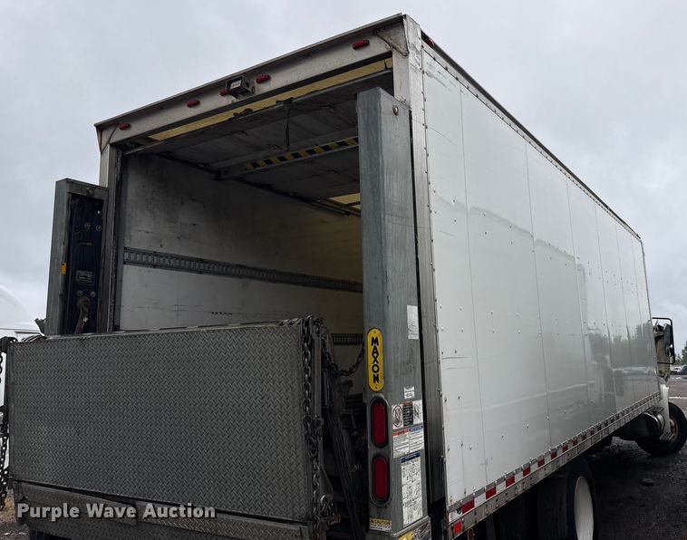 image for item YA0785 2018 International 4300 box truck