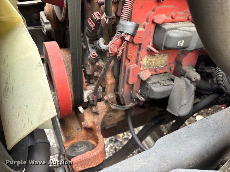 image for item YA0785 2018 International 4300 box truck