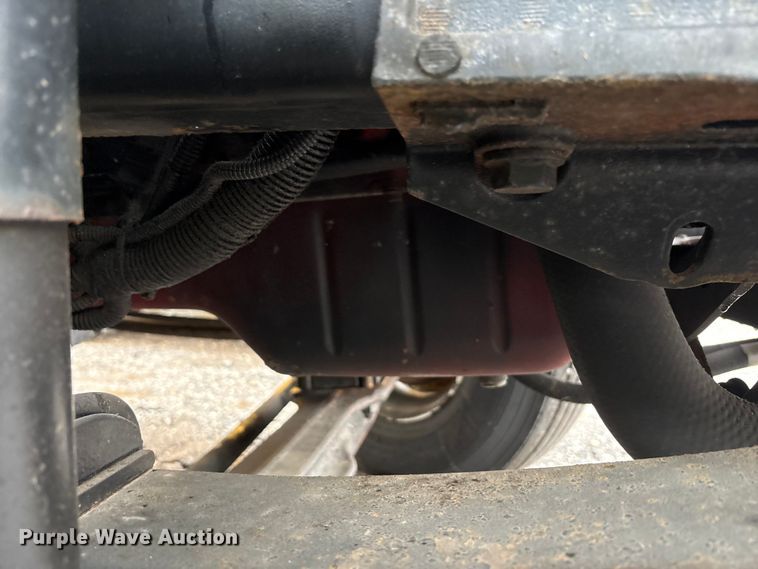 image for item YA0785 2018 International 4300 box truck