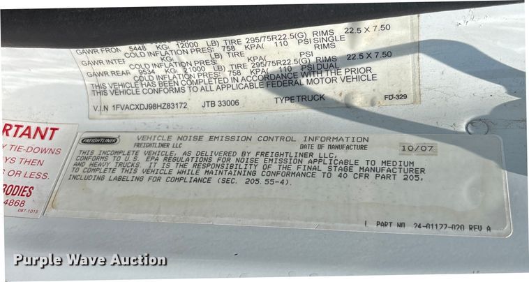 image for item YA0832 2008 Freightliner Business Class M2 truck cab and chassis