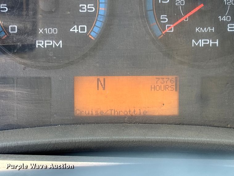 image for item YA0833 2010 International 4300 truck cab and chassis